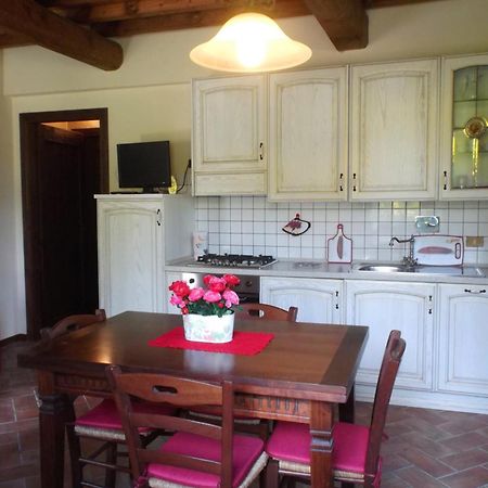 Apartments Borgo Toscano Гамбасси-Терме Номер фото