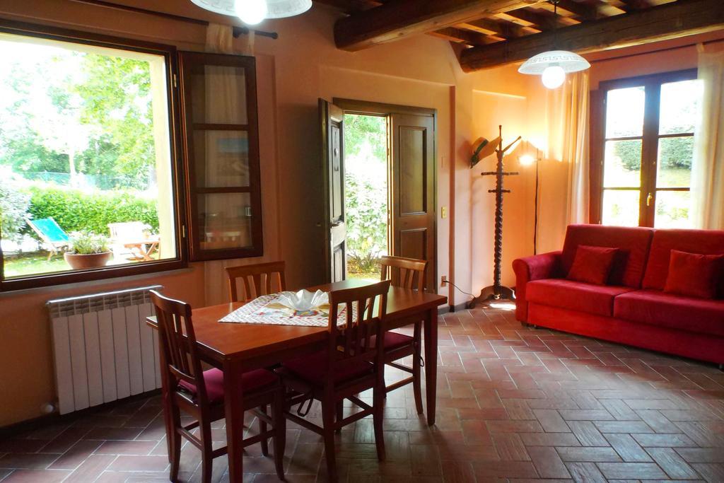 Apartments Borgo Toscano Гамбасси-Терме Экстерьер фото