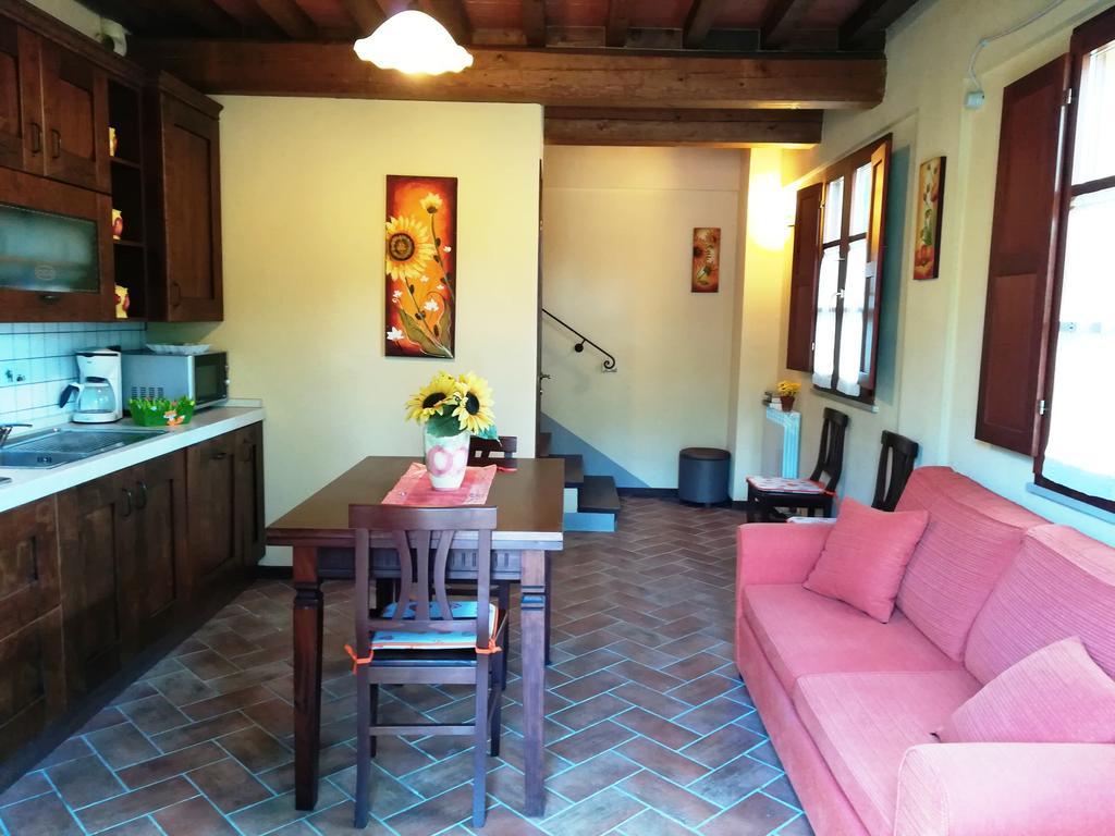 Apartments Borgo Toscano Гамбасси-Терме Экстерьер фото